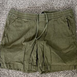 Abercrombie & Fitch Green Cargo Shorts